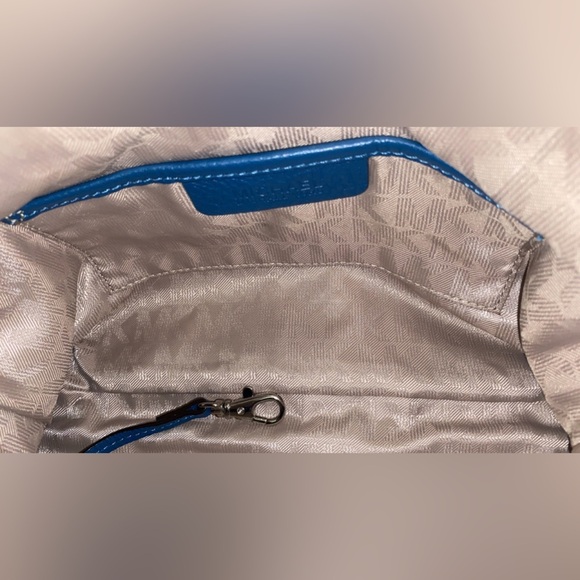 NWOT MICHAEL KORS JET SET STEEL BLUE SMOOTH PEBBLED LEATHER CROSSBODY 11.5Wx8.5L - Picture 9 of 10